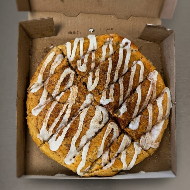 12pc Cinnibread.